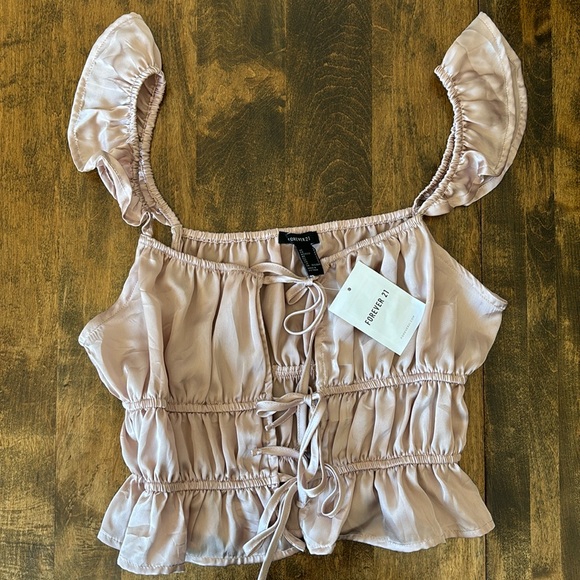 Forever 21 Tops - Forever 21 tie up blouse.